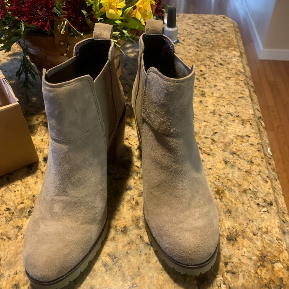 Crevo Booties